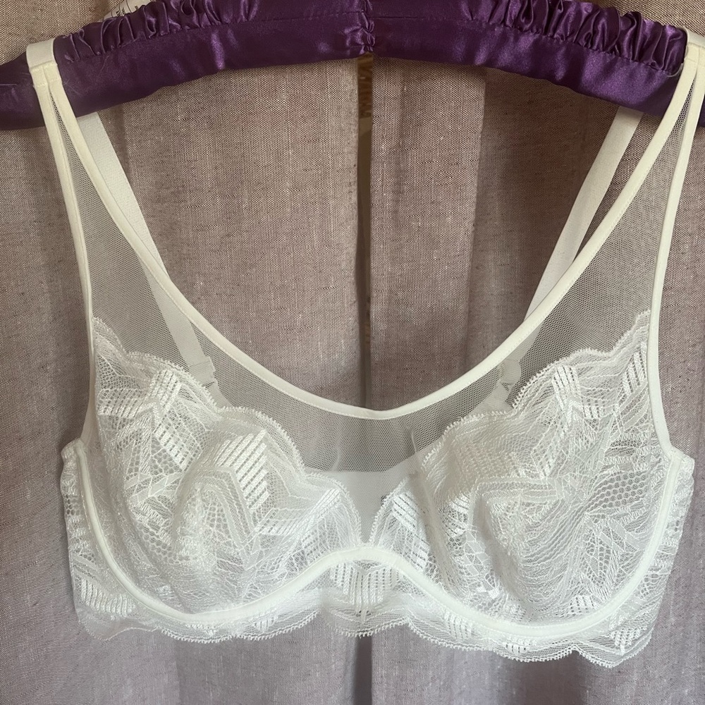 Lace romantic bra